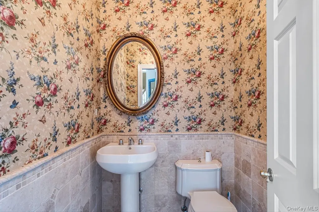 22 Turnberry Court Dix Hills NY 11746