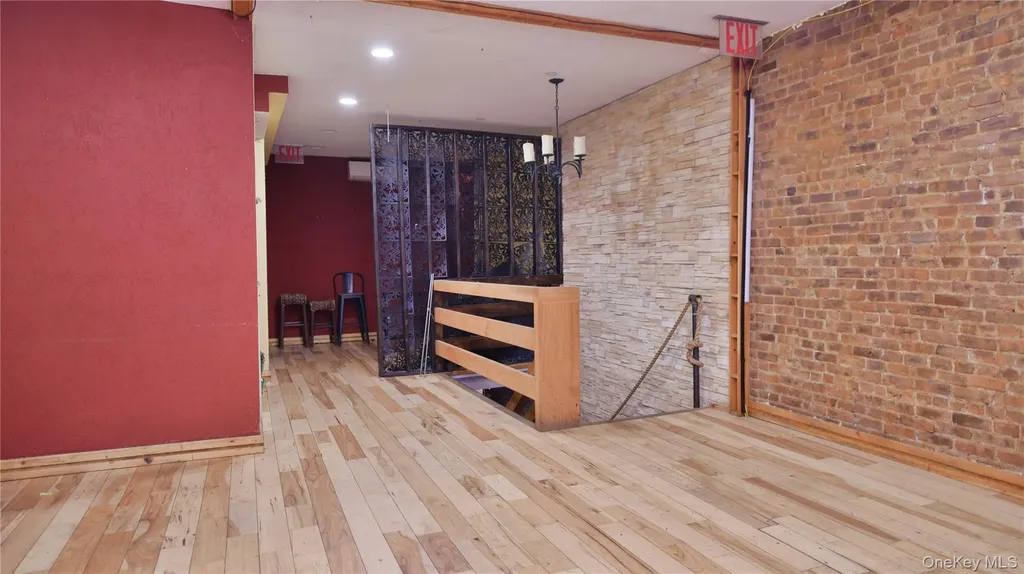 59-09 71st Avenue Ridgewood NY 11385