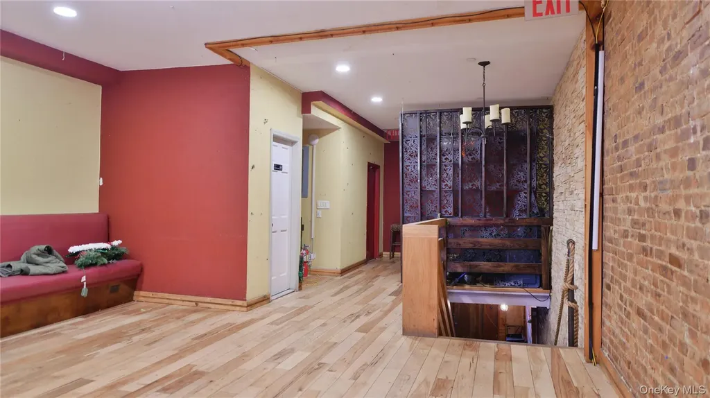 59-09 71st Avenue Ridgewood NY 11385