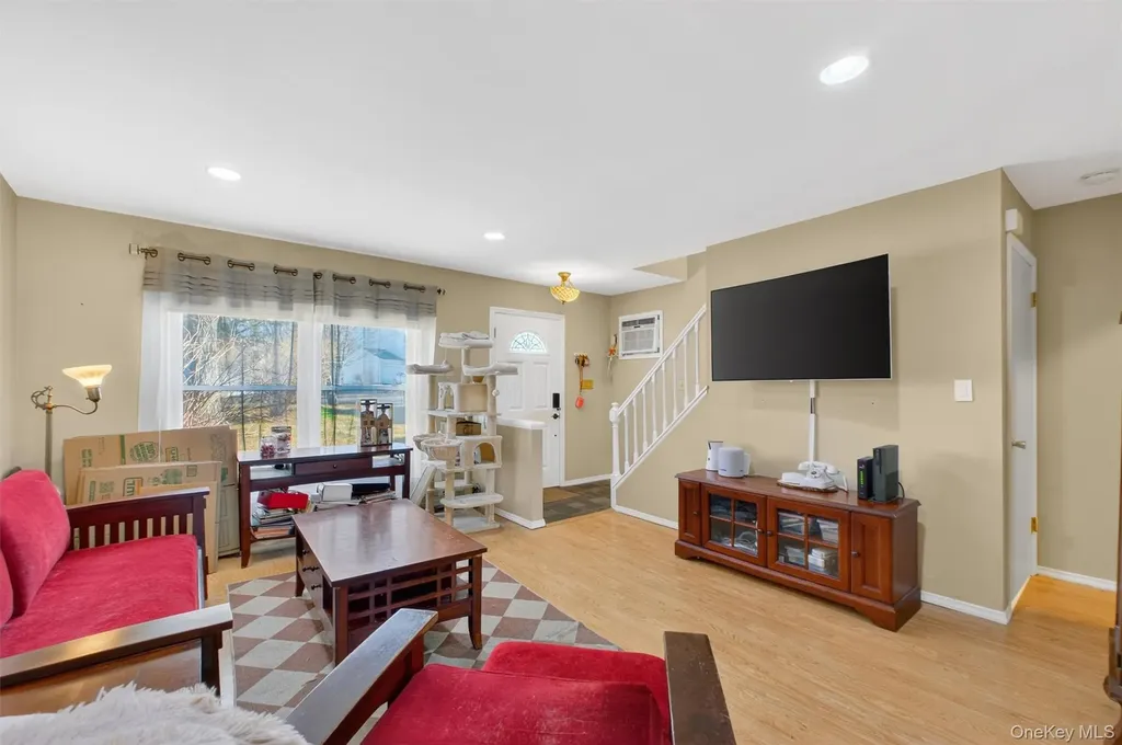 42 Larch Court Fishkill NY 12524