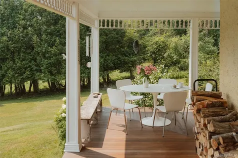 91 Old Hankins Road Callicoon NY 12723