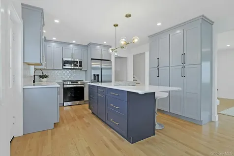 73 Bon Air Avenue New Rochelle NY 10804