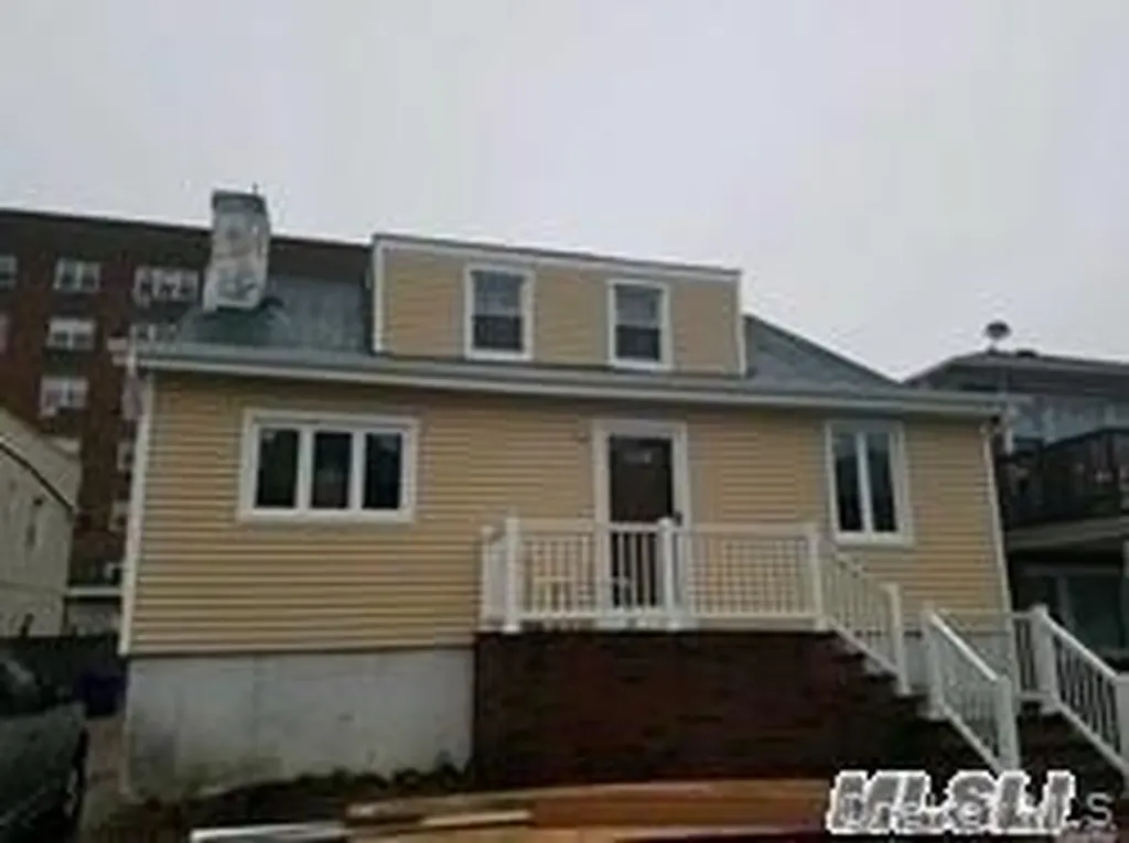 450 E Broadway Long Beach NY 11561