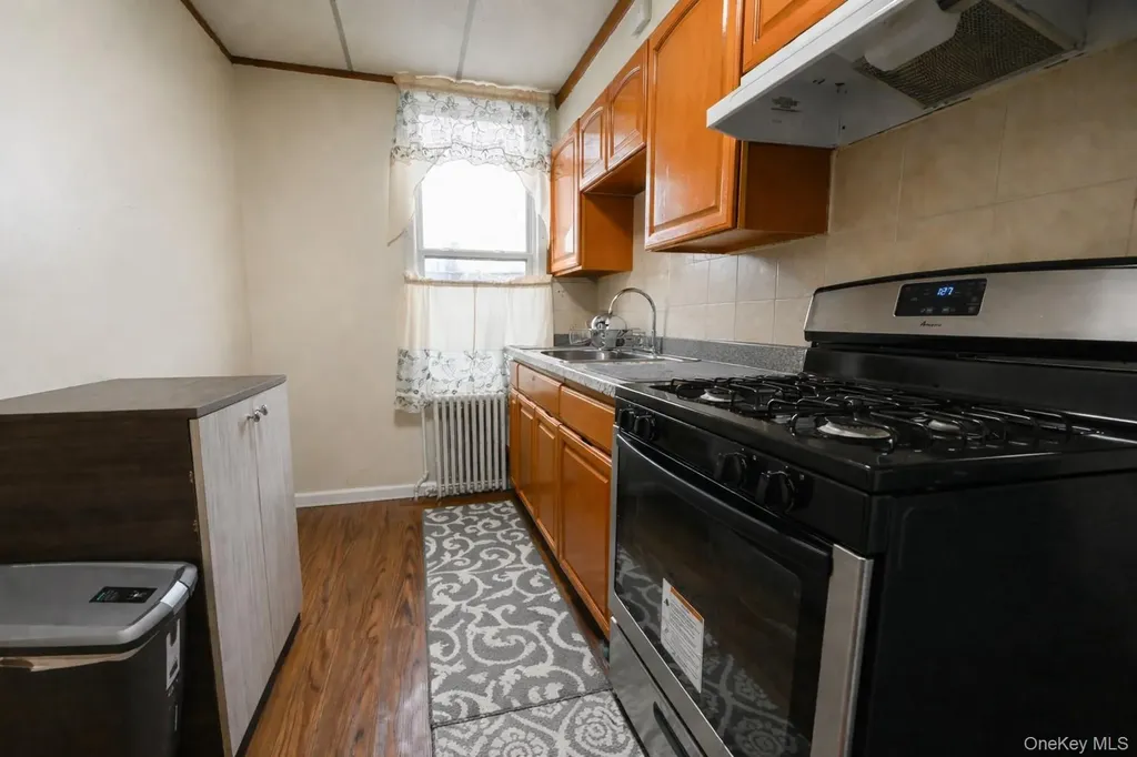350 Grant Avenue Brooklyn NY 11208