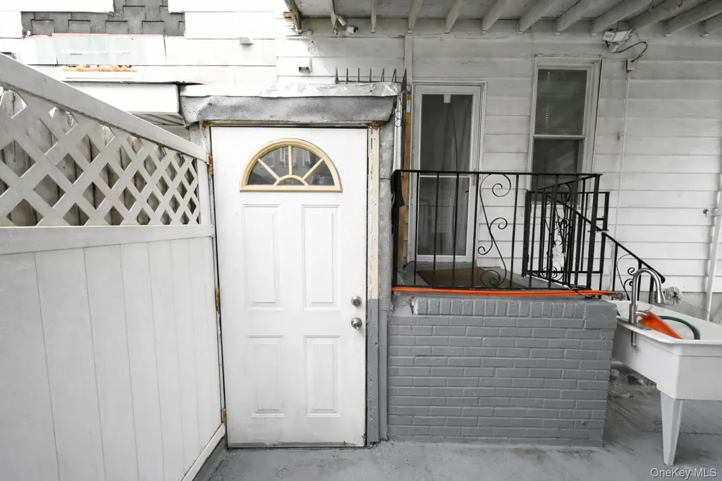 350 Grant Avenue Brooklyn NY 11208