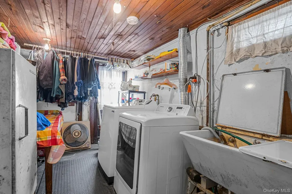 157-10 46th Avenue Flushing NY 11355