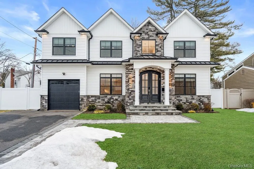 43 Voorhis Drive Old Bethpage NY 11804