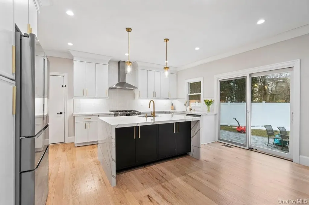 43 Voorhis Drive Old Bethpage NY 11804