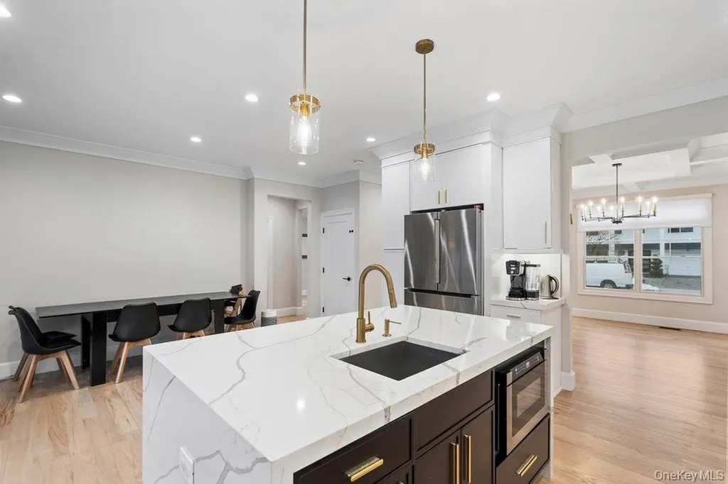 43 Voorhis Drive Old Bethpage NY 11804