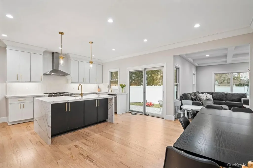 43 Voorhis Drive Old Bethpage NY 11804