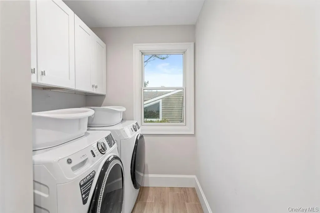 43 Voorhis Drive Old Bethpage NY 11804