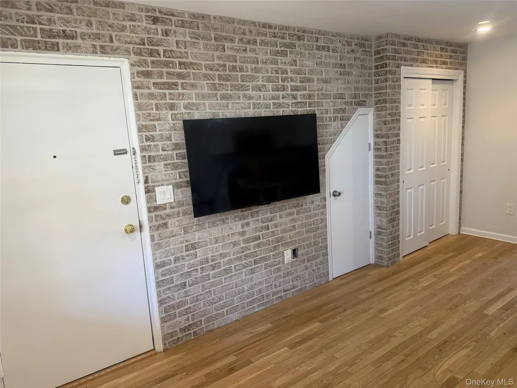 65 West Broadway Long Beach NY 11561