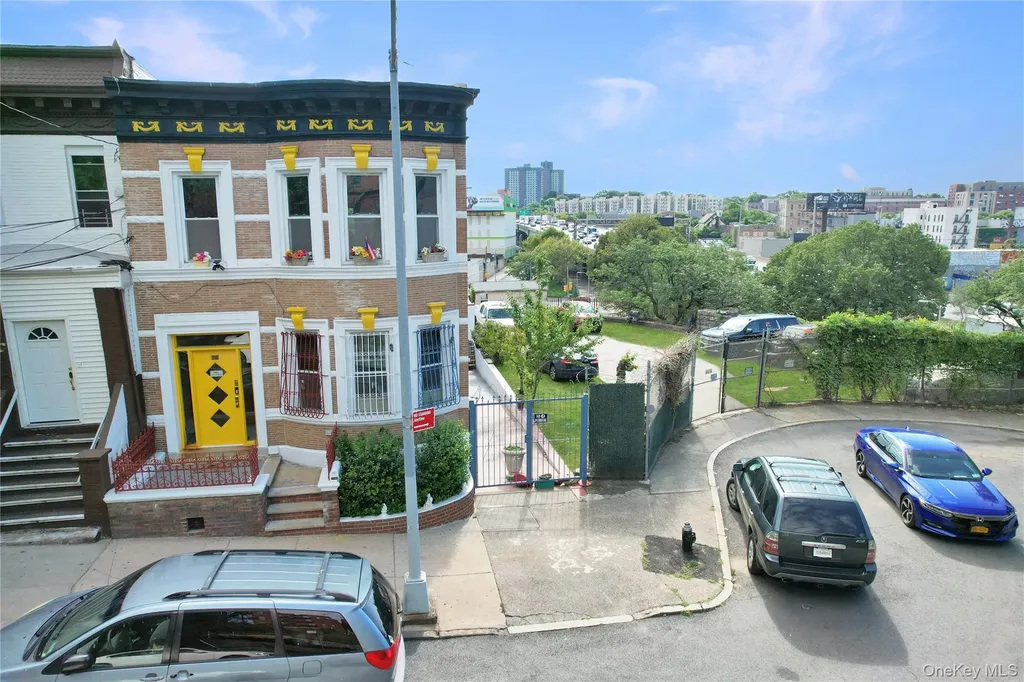 1746 Anthony Avenue Bronx NY 10457