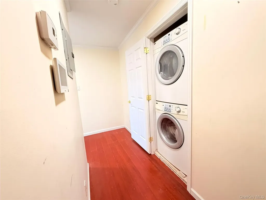 4300 Atlantic Avenue Brooklyn NY 11224