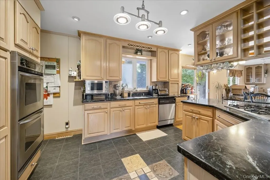 11 Merriewold Lane N Monroe NY 10950