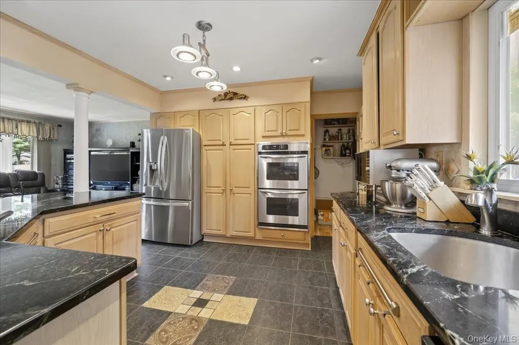 11 Merriewold Lane N Monroe NY 10950