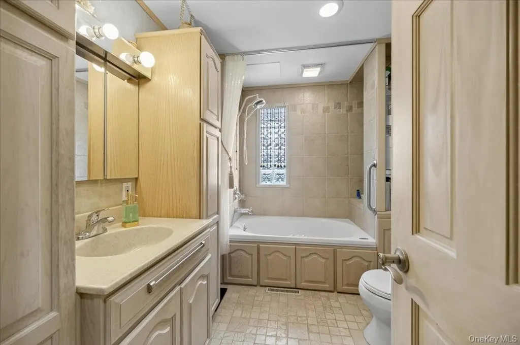 11 Merriewold Lane N Monroe NY 10950