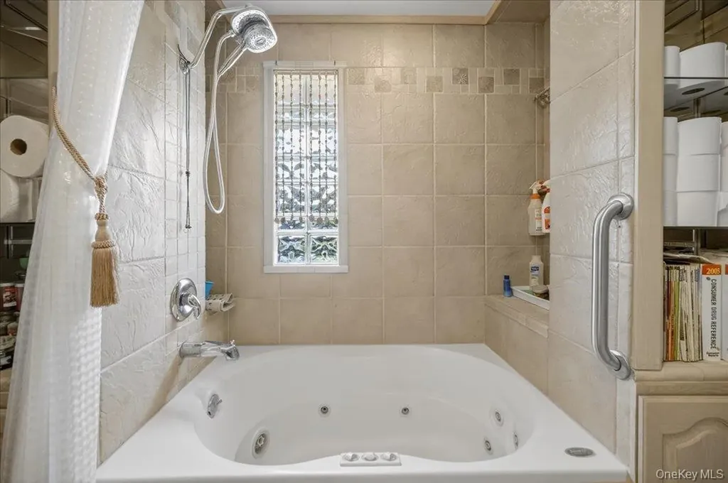 11 Merriewold Lane N Monroe NY 10950