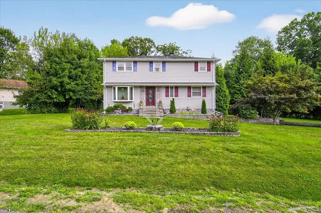 11 Merriewold Lane N Monroe NY 10950