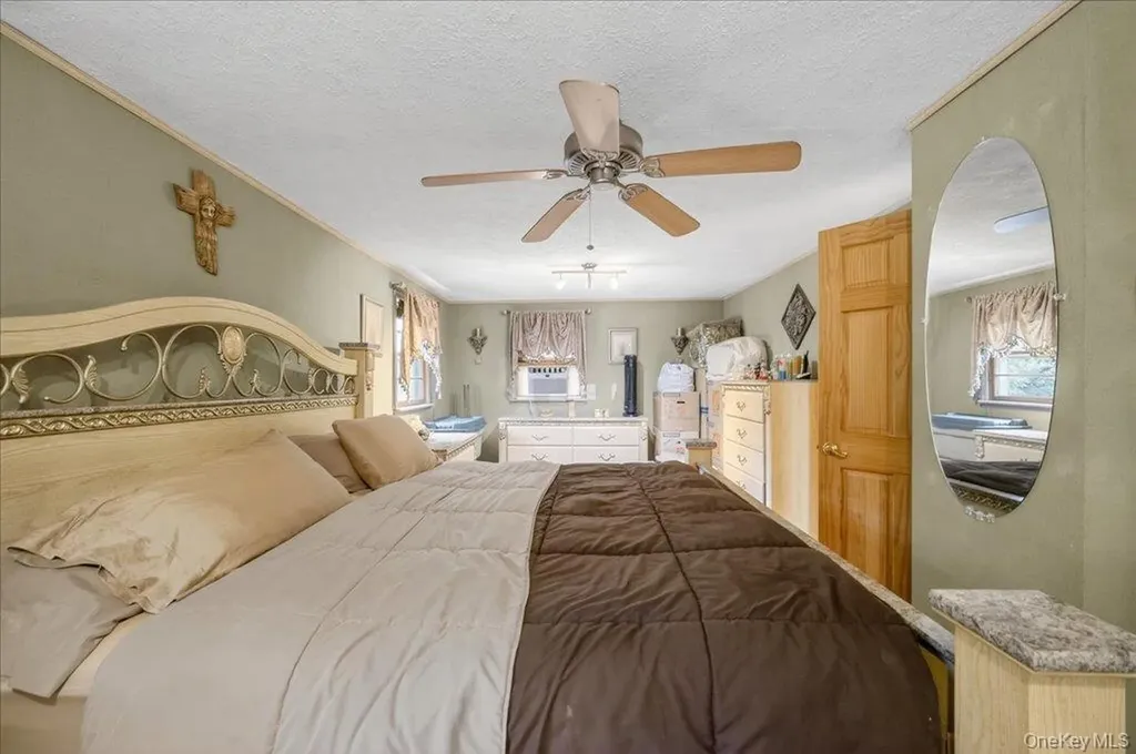 11 Merriewold Lane N Monroe NY 10950