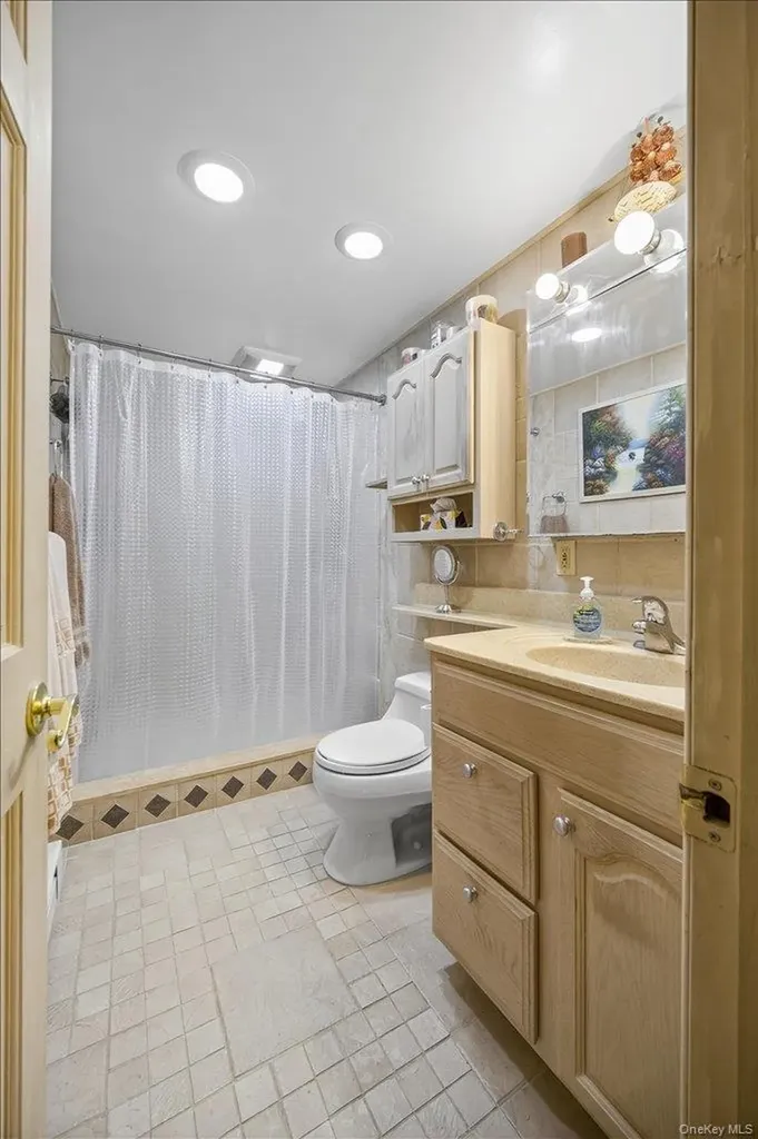 11 Merriewold Lane N Monroe NY 10950