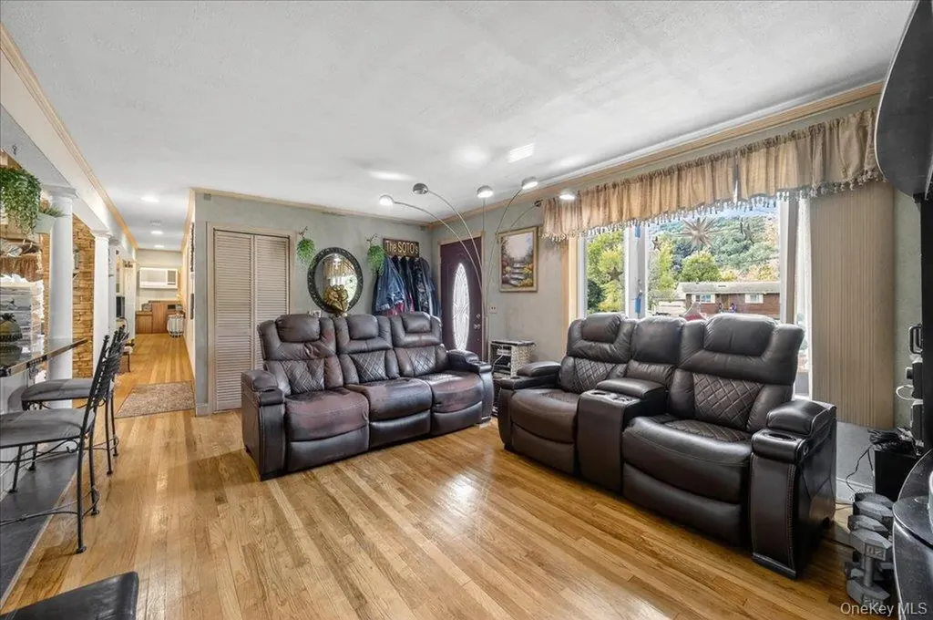 11 Merriewold Lane N Monroe NY 10950