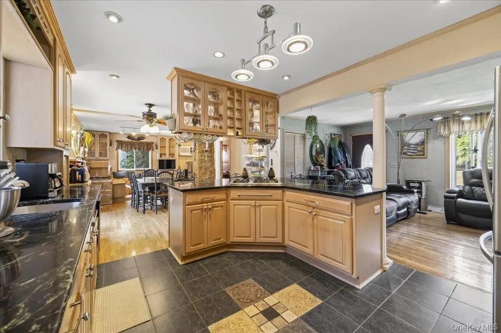 11 Merriewold Lane N Monroe NY 10950