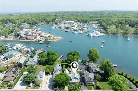 168 Sterling Street Greenport NY 11944