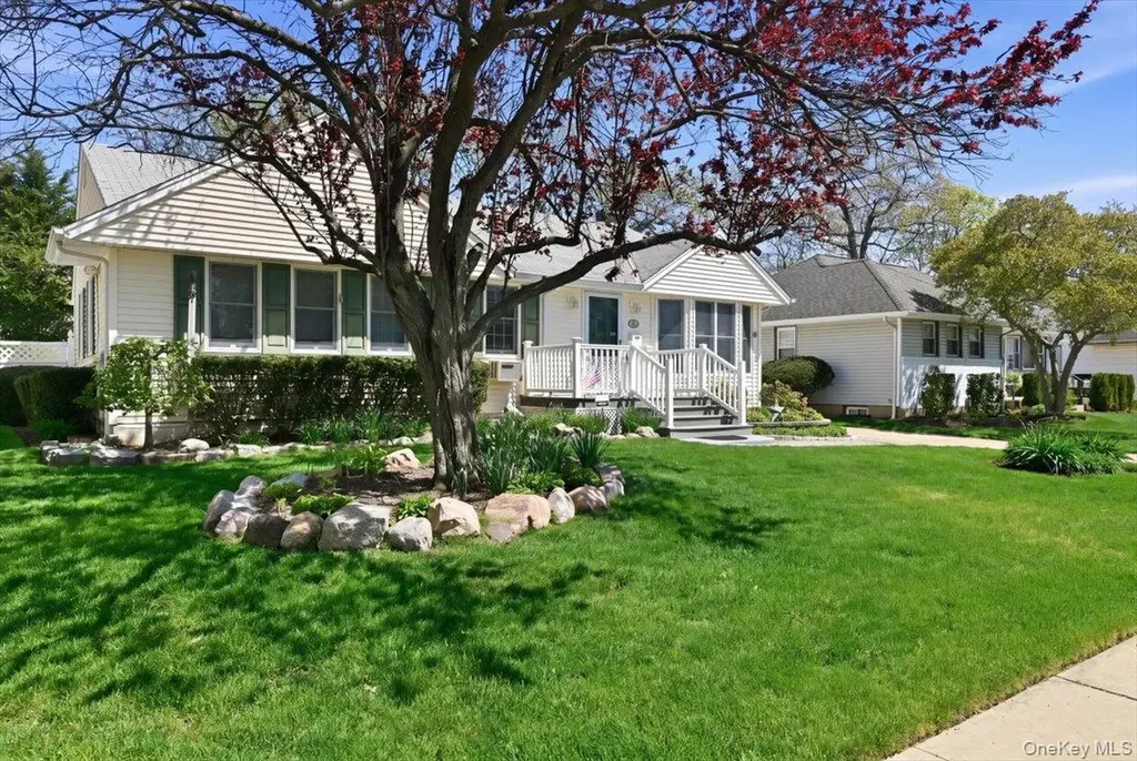 2937 Morgan Drive Wantagh NY 11793
