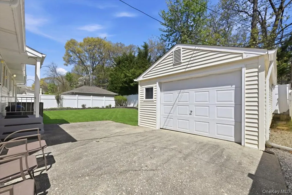 2937 Morgan Drive Wantagh NY 11793