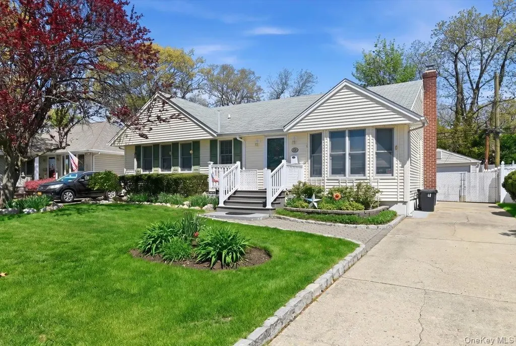 2937 Morgan Drive Wantagh NY 11793