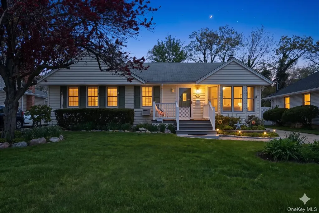 2937 Morgan Drive Wantagh NY 11793