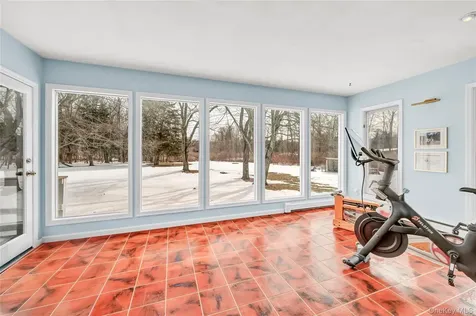 6 Eisenhower Court Hopewell Junction NY 12533