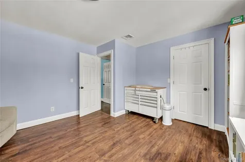 6 Eisenhower Court Hopewell Junction NY 12533