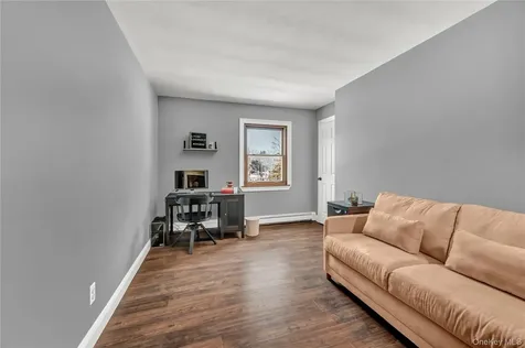 6 Eisenhower Court Hopewell Junction NY 12533