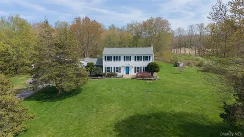 6 Eisenhower Court Hopewell Junction NY 12533