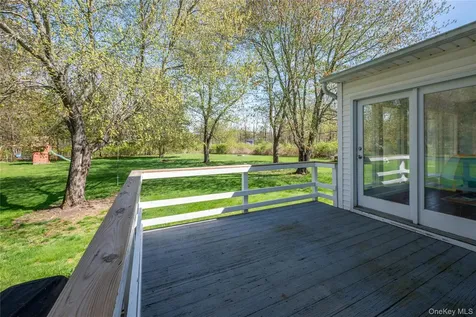 6 Eisenhower Court Hopewell Junction NY 12533