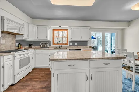 6 Eisenhower Court Hopewell Junction NY 12533