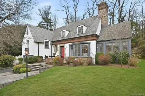 22 Taunton Road Scarsdale NY 10583