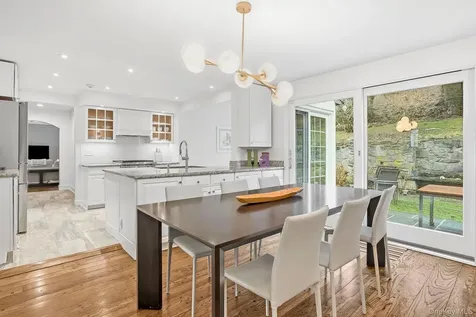 22 Taunton Road Scarsdale NY 10583