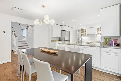 22 Taunton Road Scarsdale NY 10583