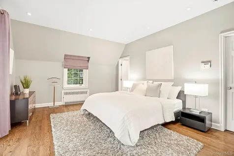 22 Taunton Road Scarsdale NY 10583