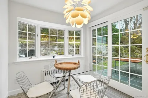 22 Taunton Road Scarsdale NY 10583