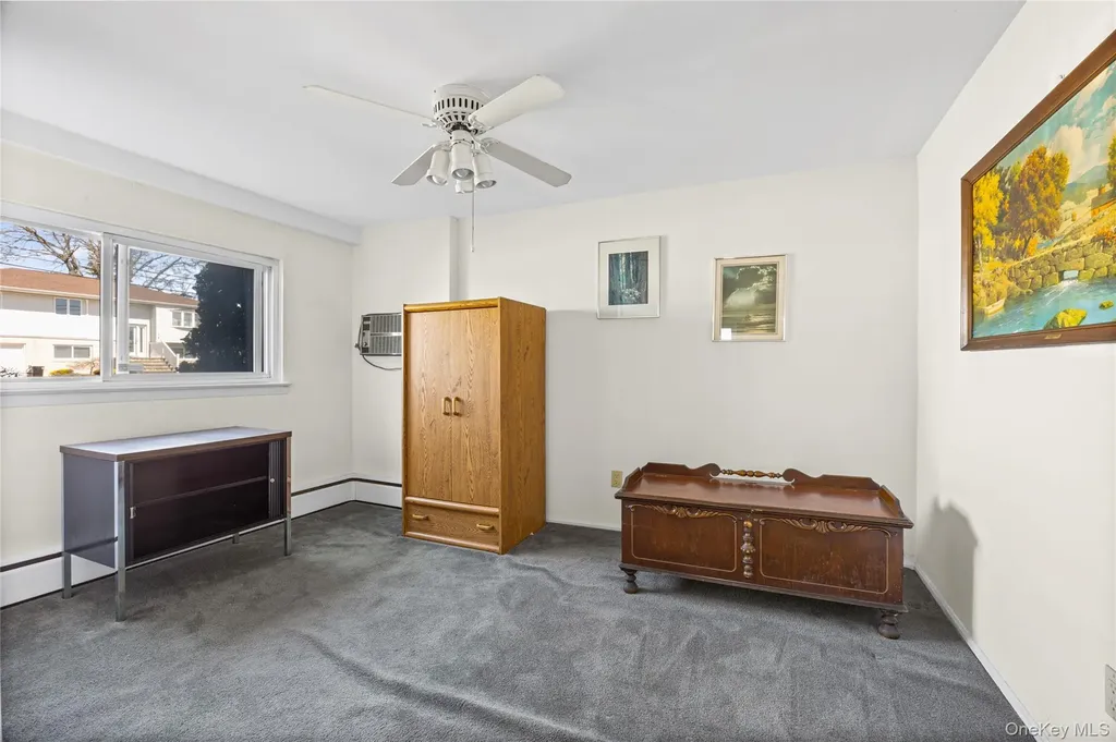 37 Evergreen Avenue Bethpage NY 11714