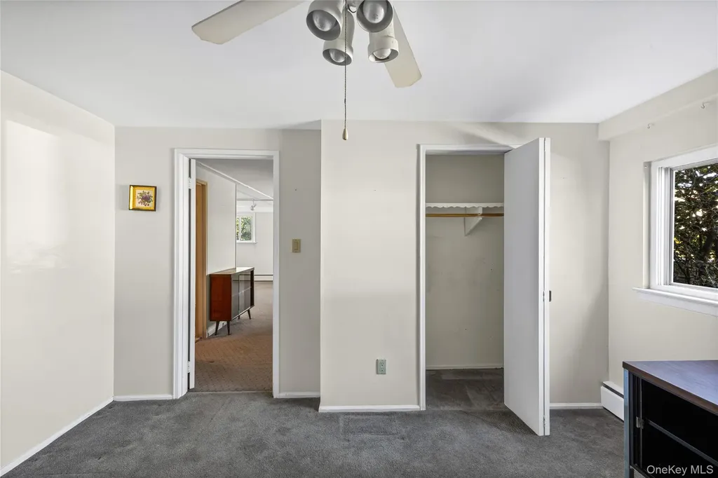 37 Evergreen Avenue Bethpage NY 11714