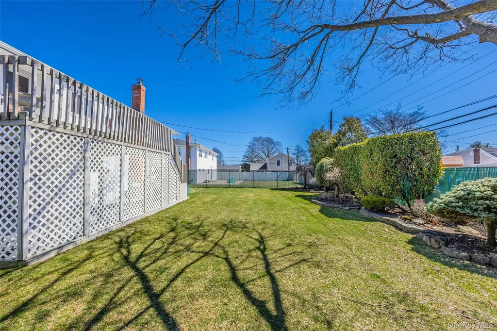 37 Evergreen Avenue Bethpage NY 11714