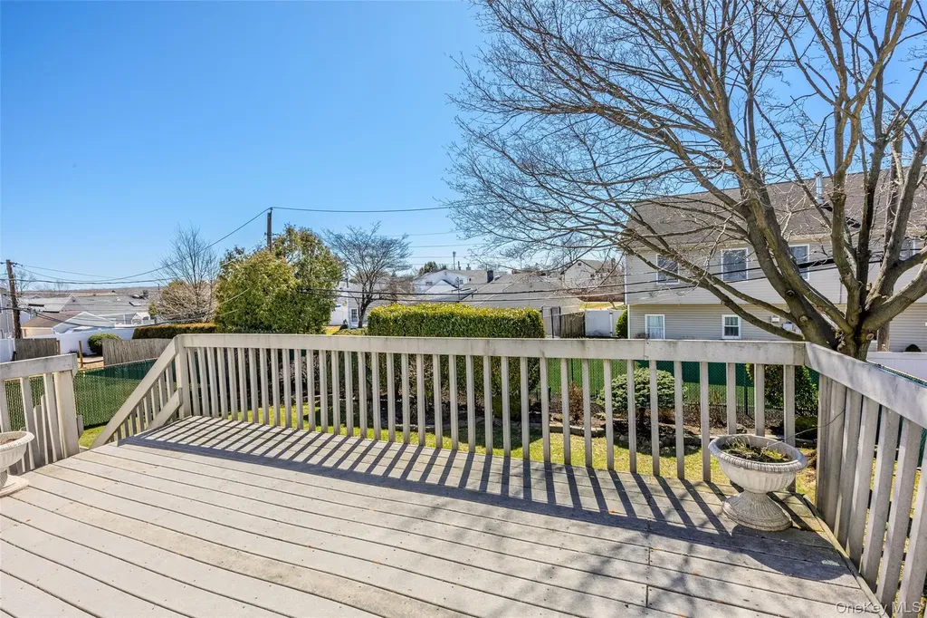 37 Evergreen Avenue Bethpage NY 11714