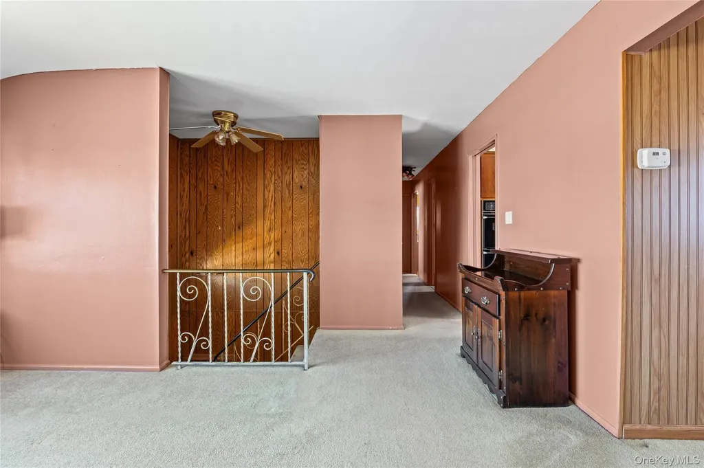 37 Evergreen Avenue Bethpage NY 11714
