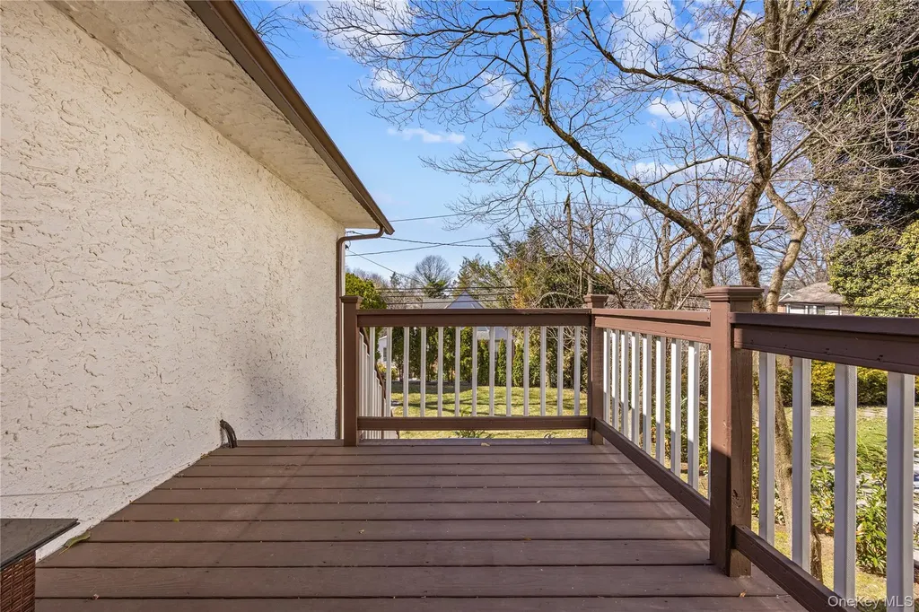 45 Tain Drive Great Neck NY 11021