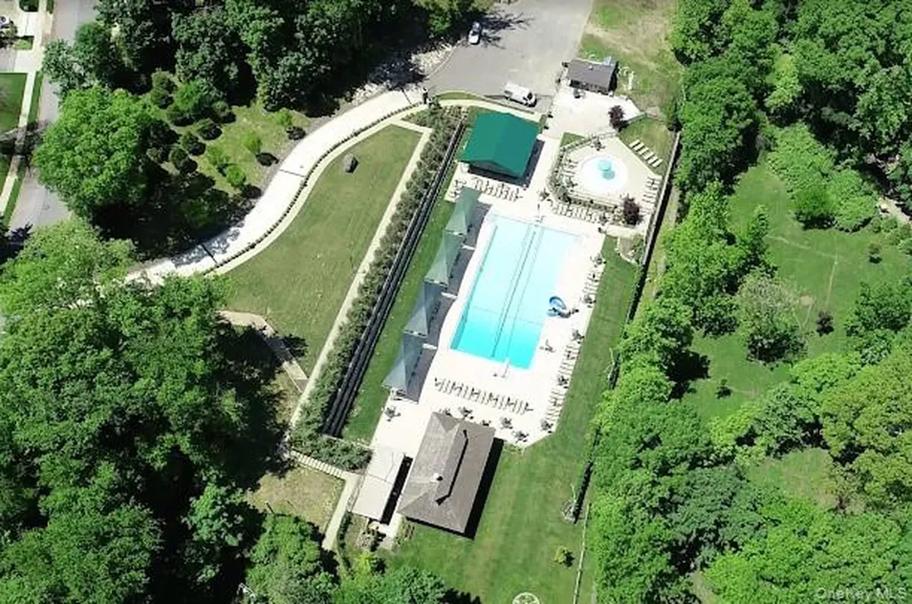 45 Tain Drive Great Neck NY 11021